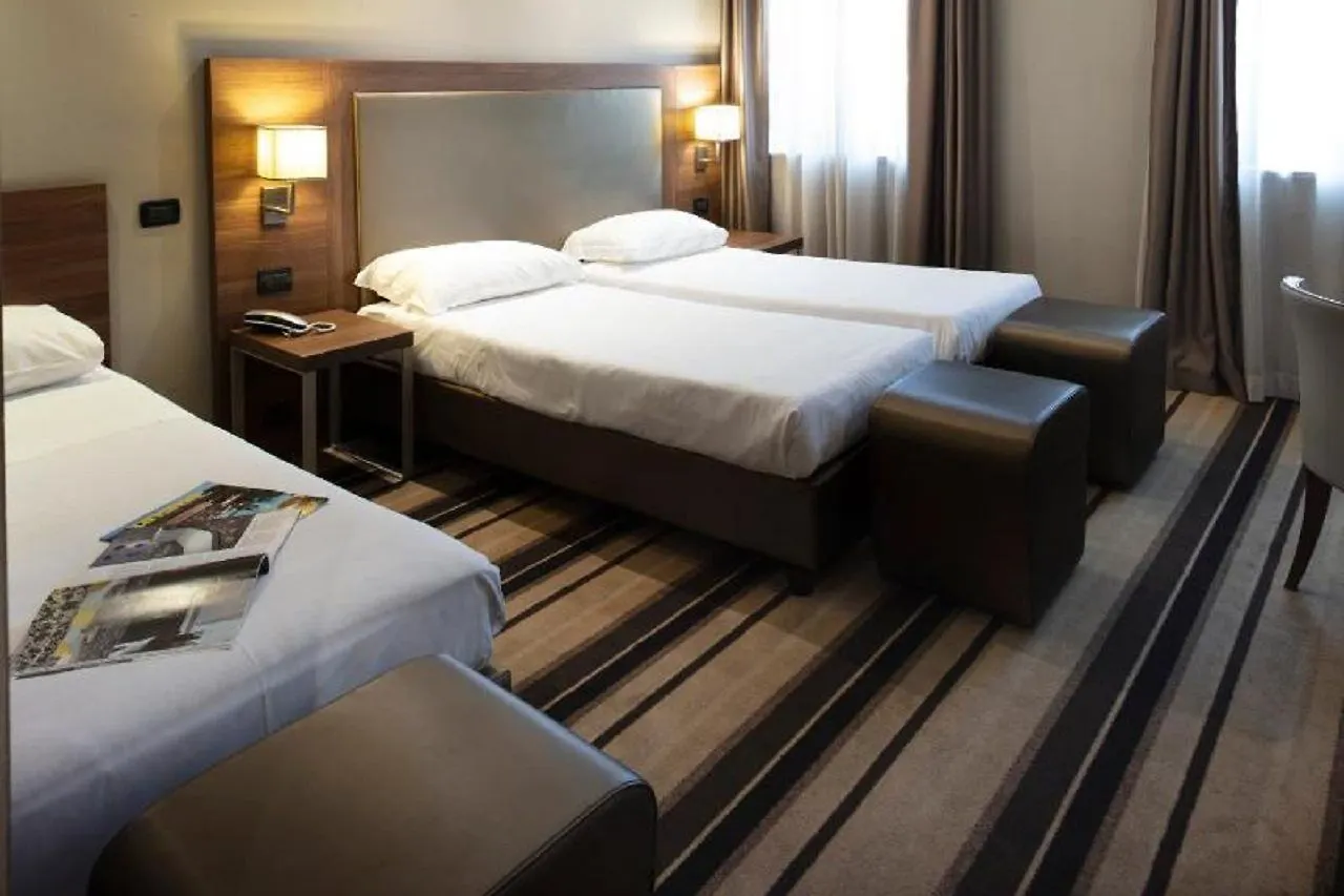 Smart Hotel Holiday Μέστρε