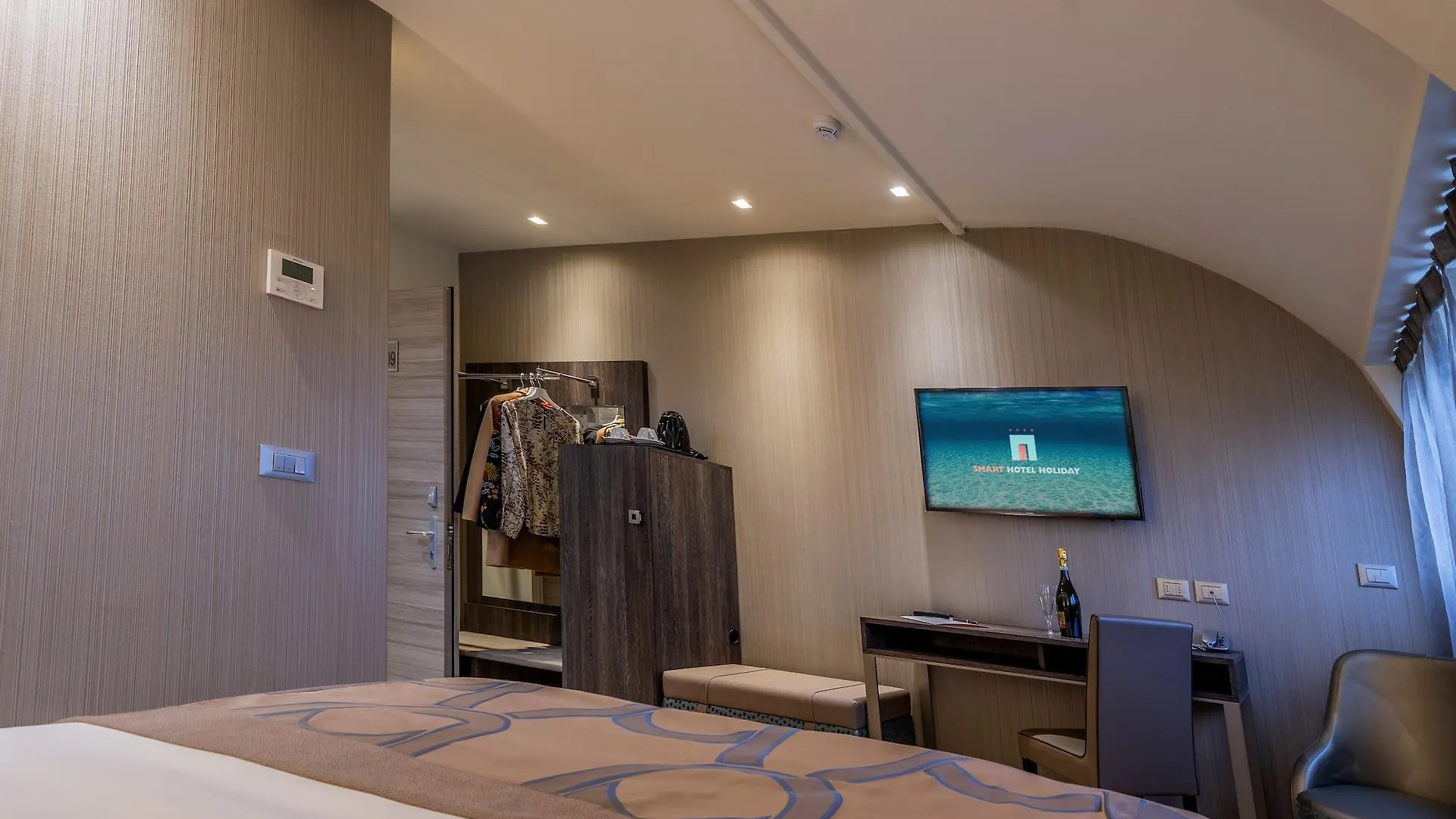 מסטרה Smart Hotel Holiday איטליה