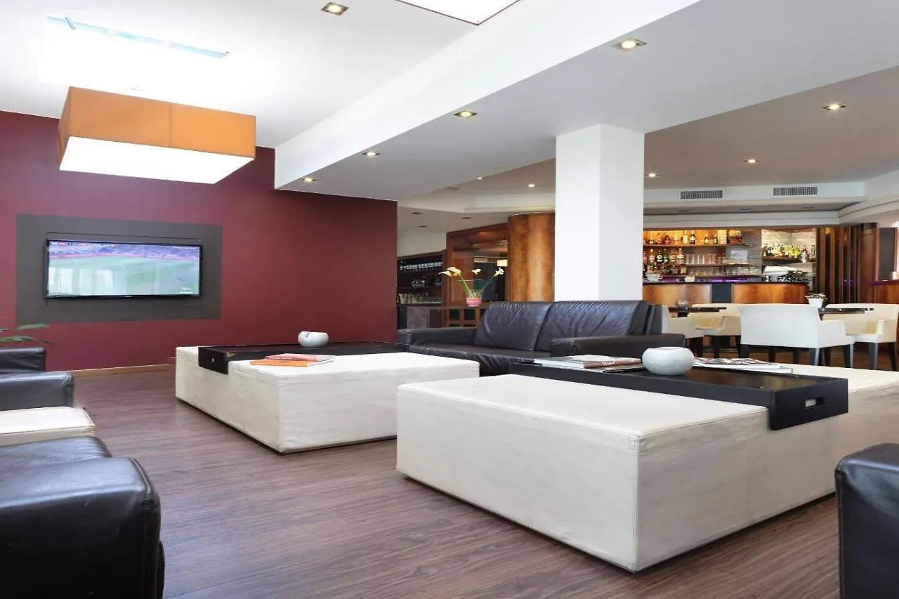 מסטרה Smart Hotel Holiday 4*,  איטליה