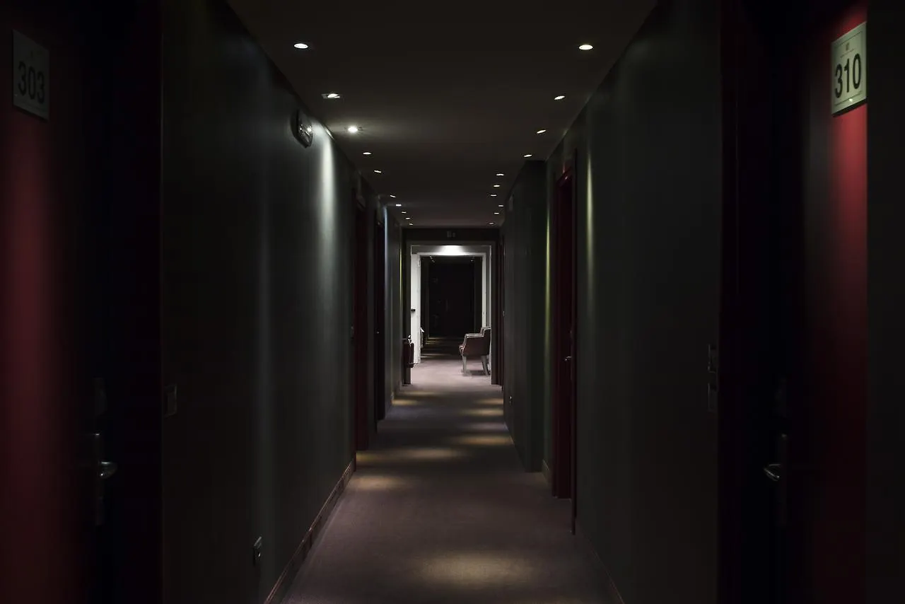 מסטרה Smart Hotel Holiday